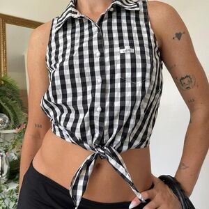 GUESS Black & White Checkered sleeveless tie-waist Women's top size medium